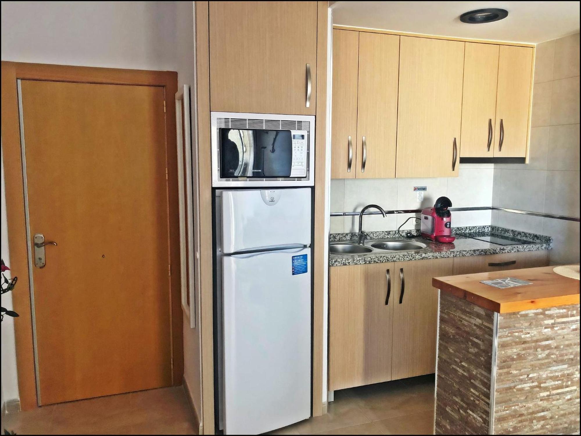 Benalbeach Apartment With Water Park เบนัลมาเดนา ภายนอก รูปภาพ